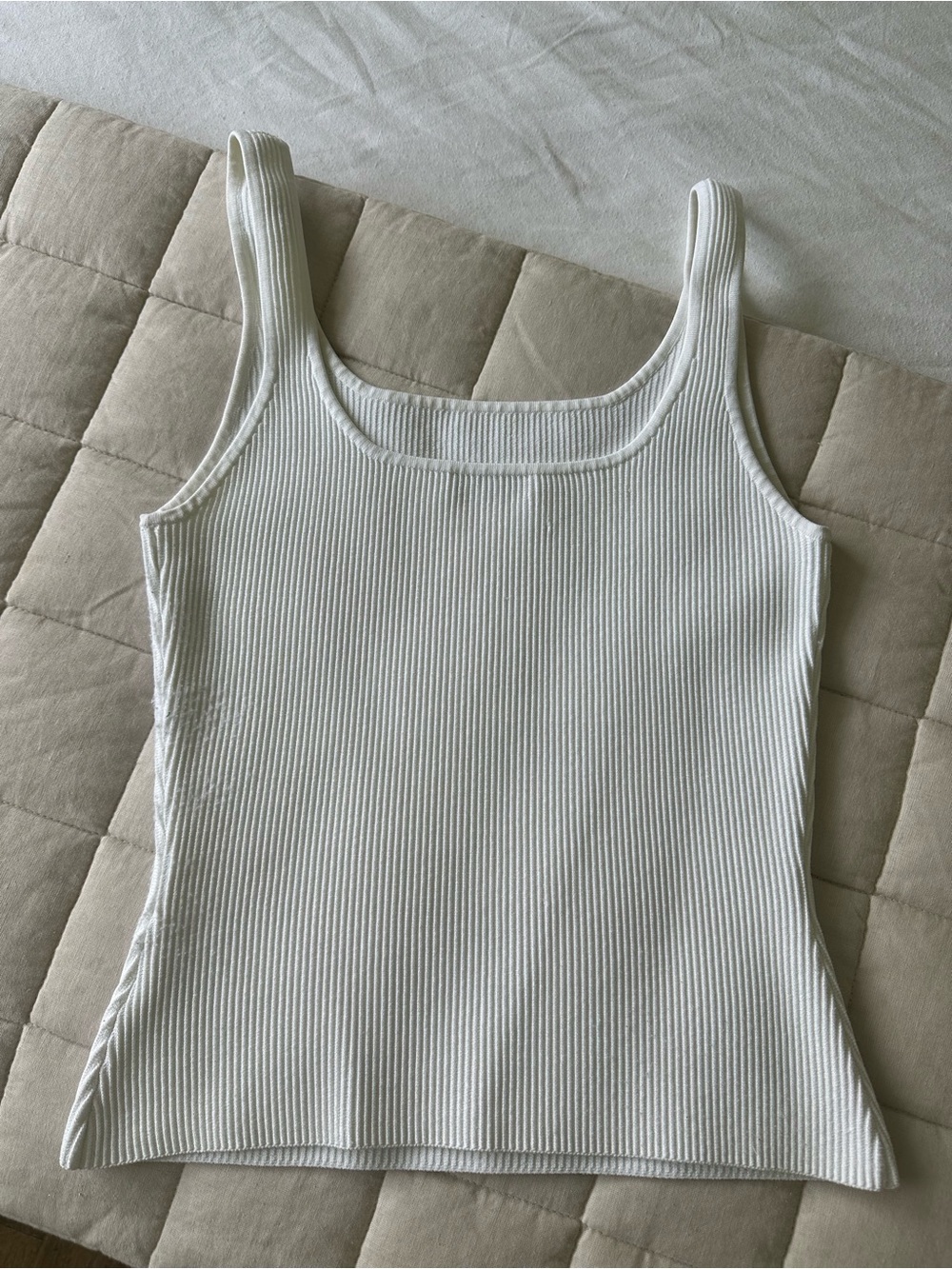 Babaton White Ribbed Square-Neck Tank - Picture 5 of 6